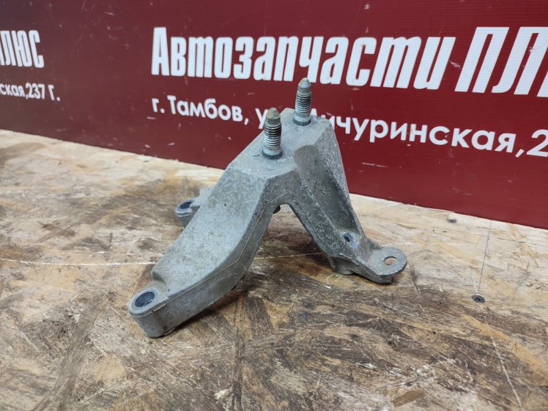 Кронштейн кпп