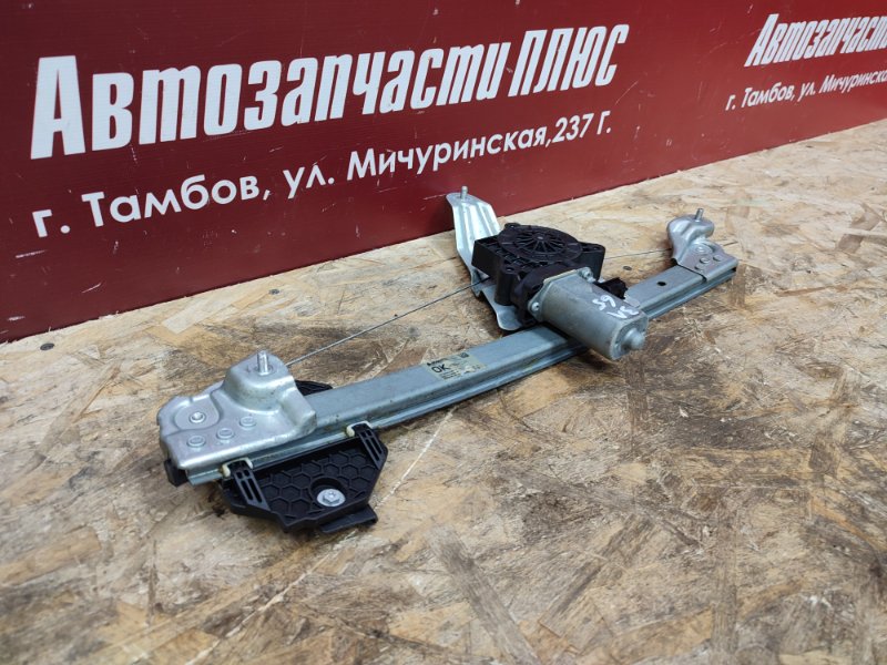 Стеклоподъемник    двери