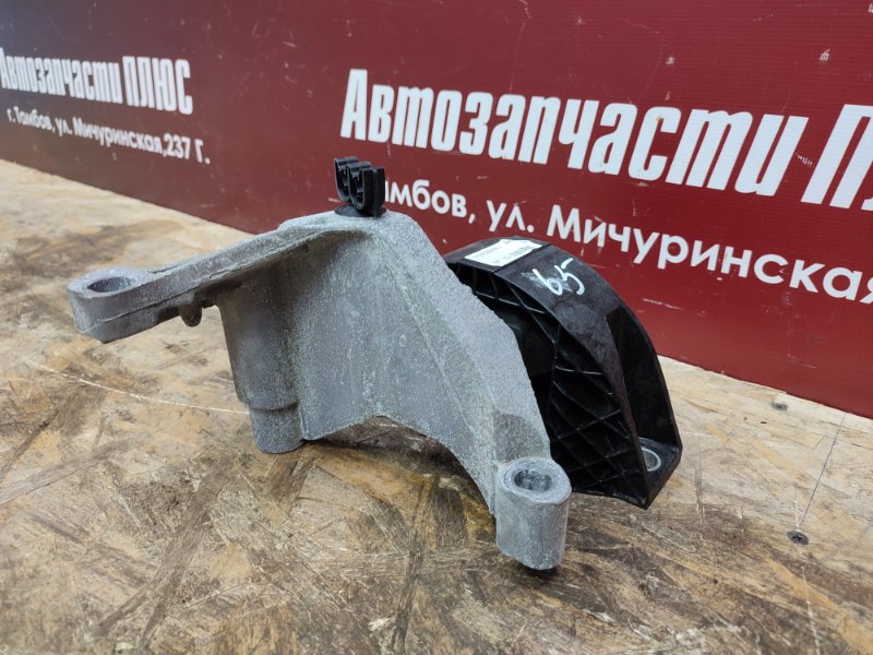 Опора двигателя