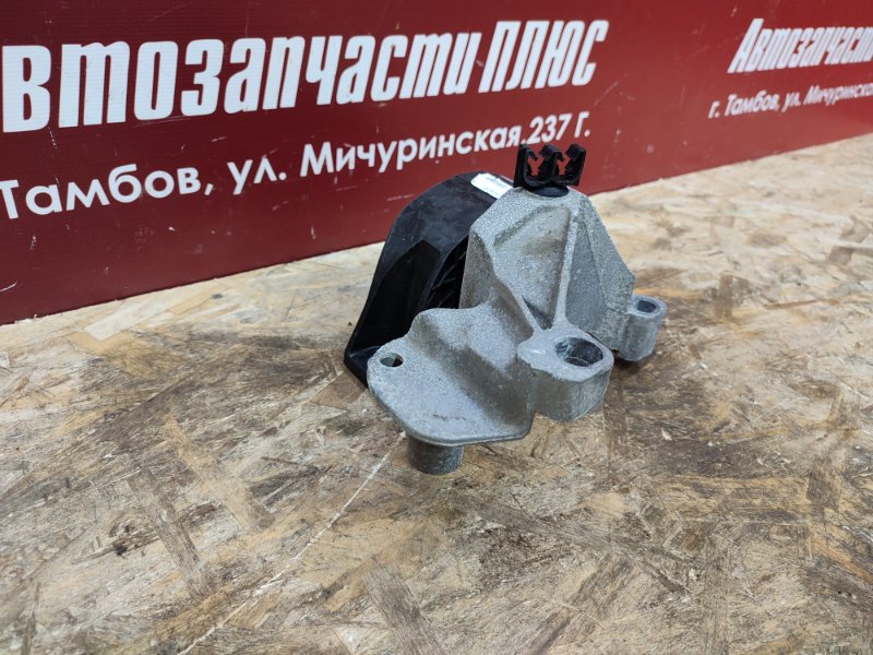 Опора двигателя