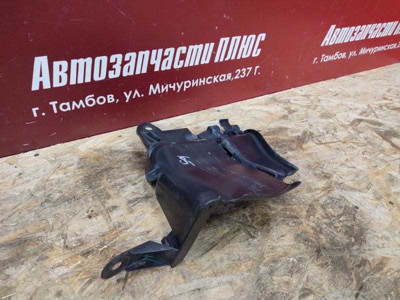 Пыльник двигателя