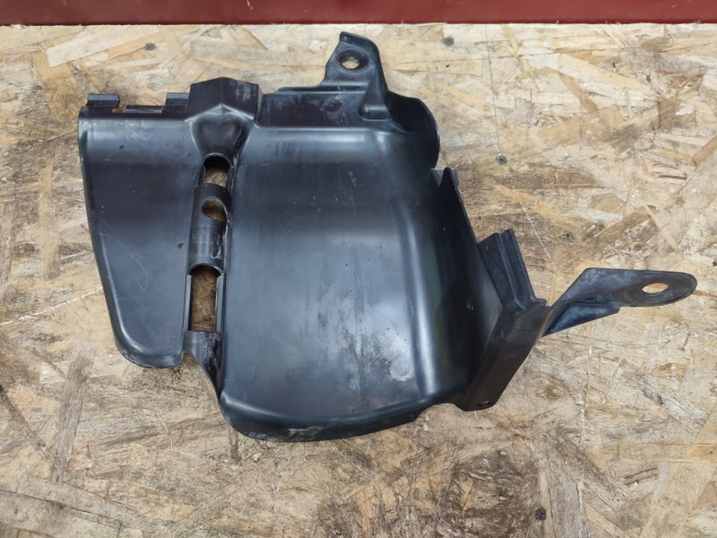 Пыльник двигателя