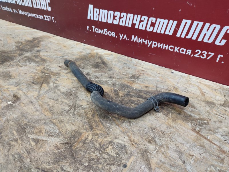 Патрубок отопителя