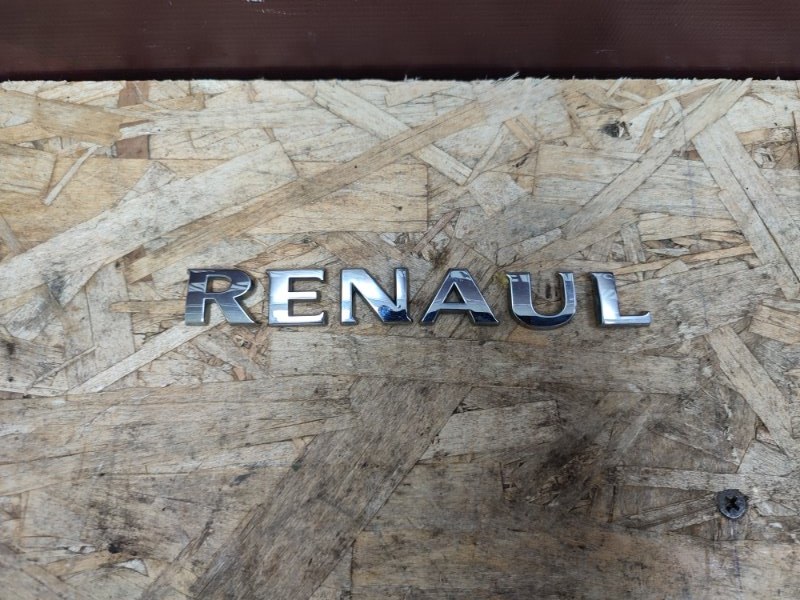 Эмблема крышки багажника