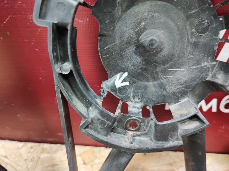 Диффузор радиатора