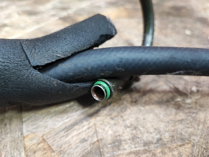 Патрубок гур