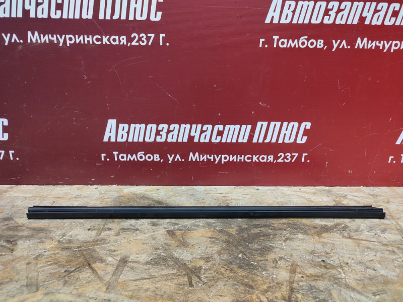 Уплотнитель стекла двери внутренний