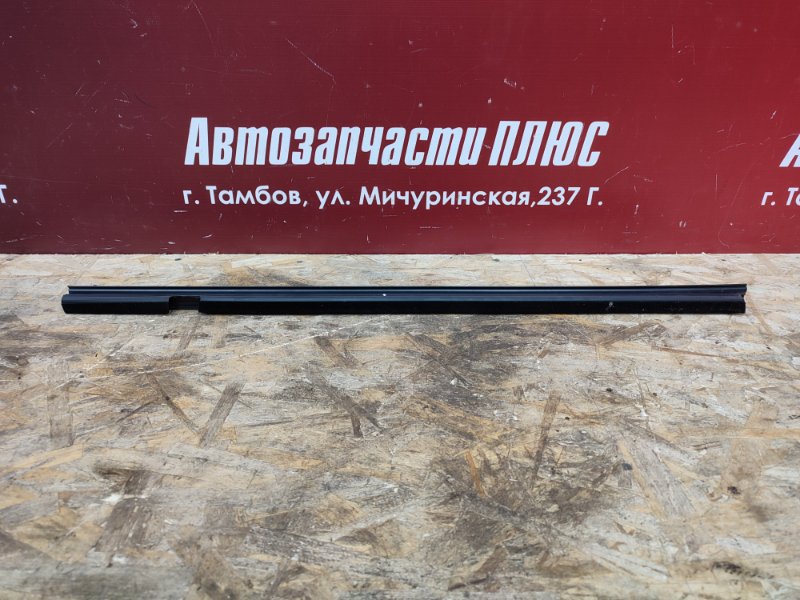 Уплотнитель стекла двери внутренний