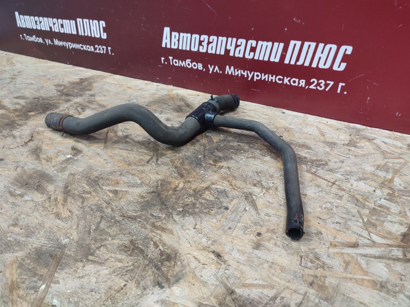 Патрубок радиатора