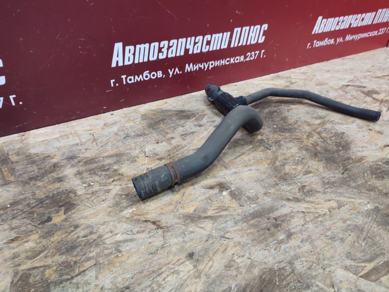 Патрубок радиатора