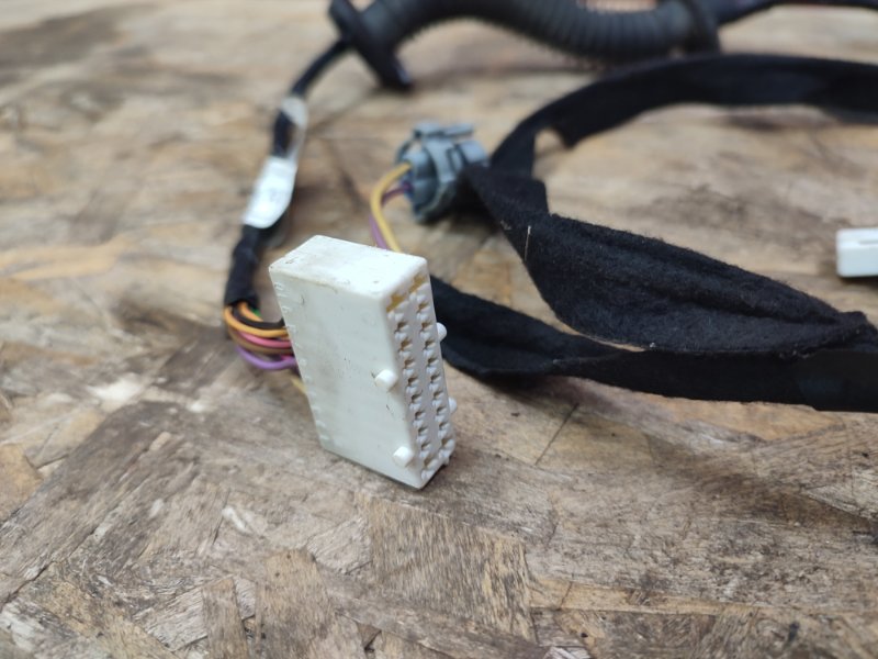 Проводка двери