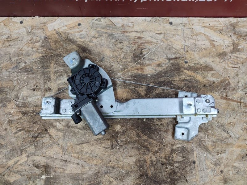 Стеклоподъемник    двери