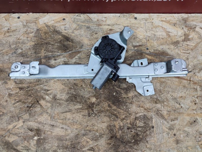 Стеклоподъемник    двери