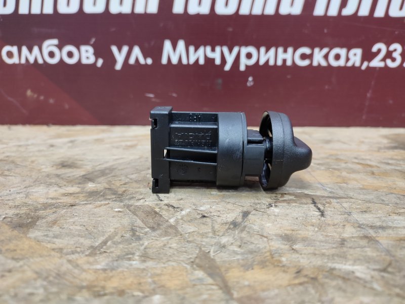 Кнопка корректора фар