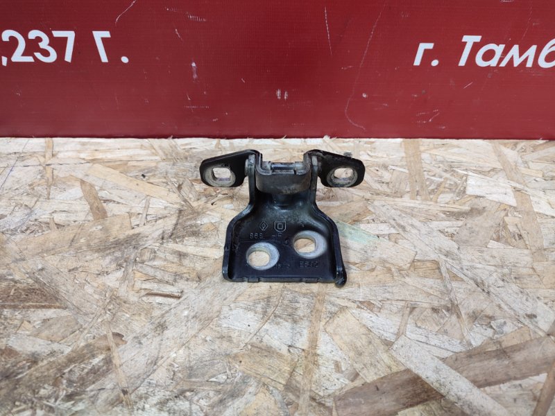 Петля двери