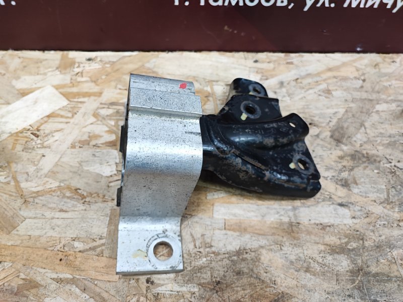 Опора двигателя