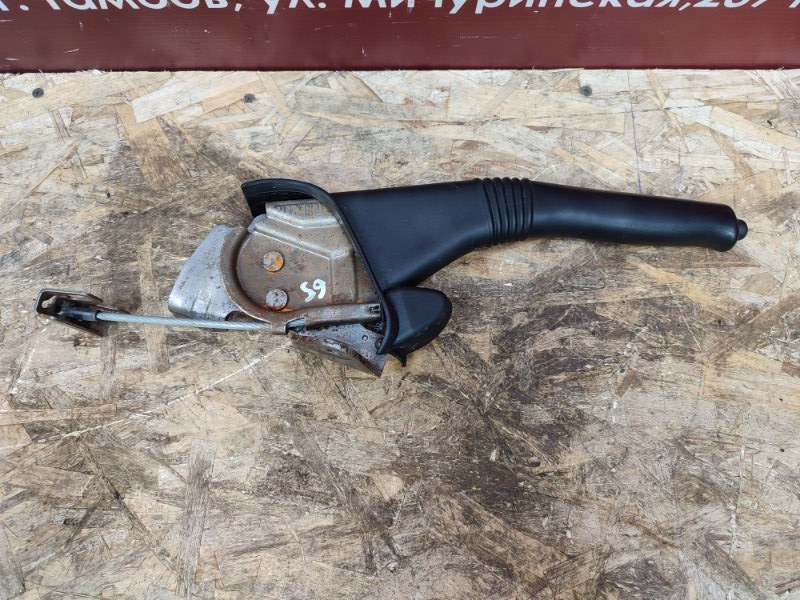 Рычаг стояночного тормоза