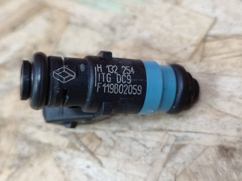 Форсунка топливная