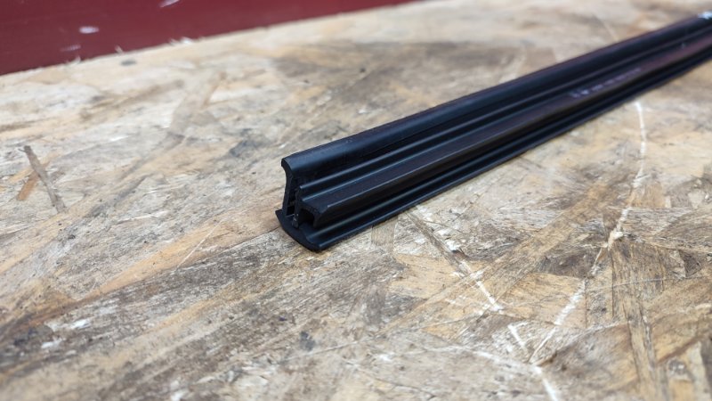 Уплотнитель стекла двери внутренний