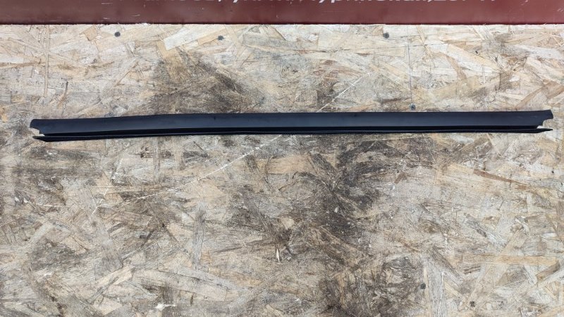 Уплотнитель стекла двери внутренний