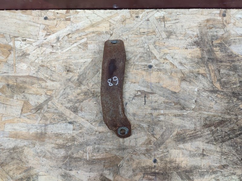 Кронштейн впускного коллектора