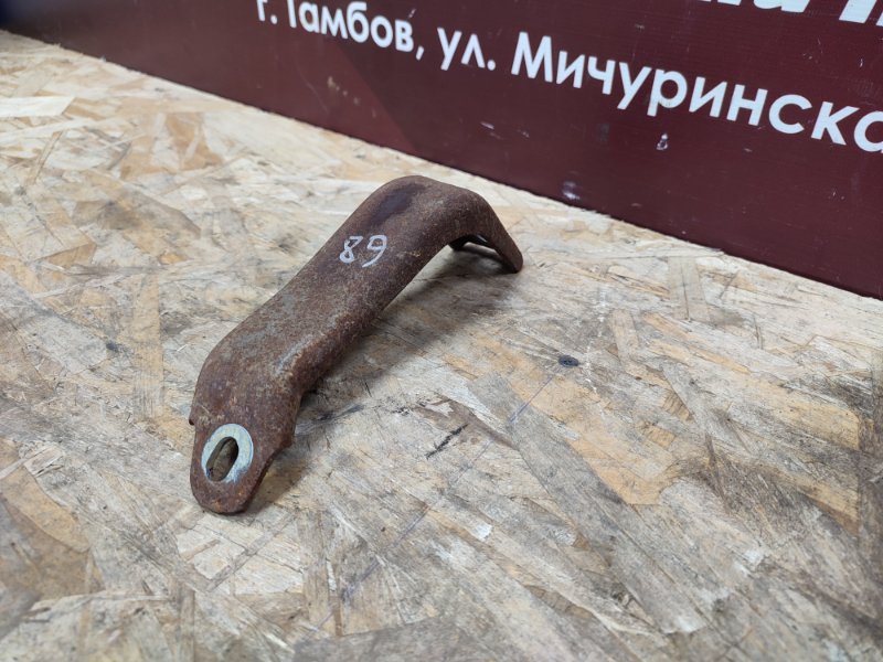 Кронштейн впускного коллектора