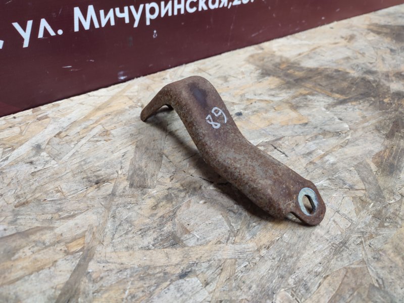 Кронштейн впускного коллектора