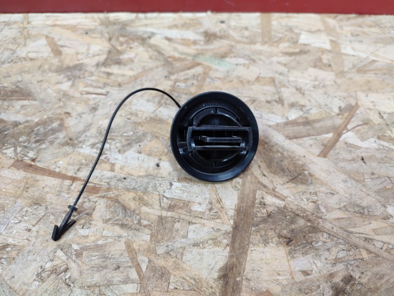 Крышка топливного бака