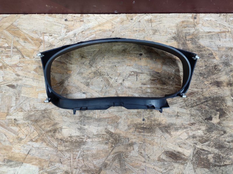 Козырек щитка приборов