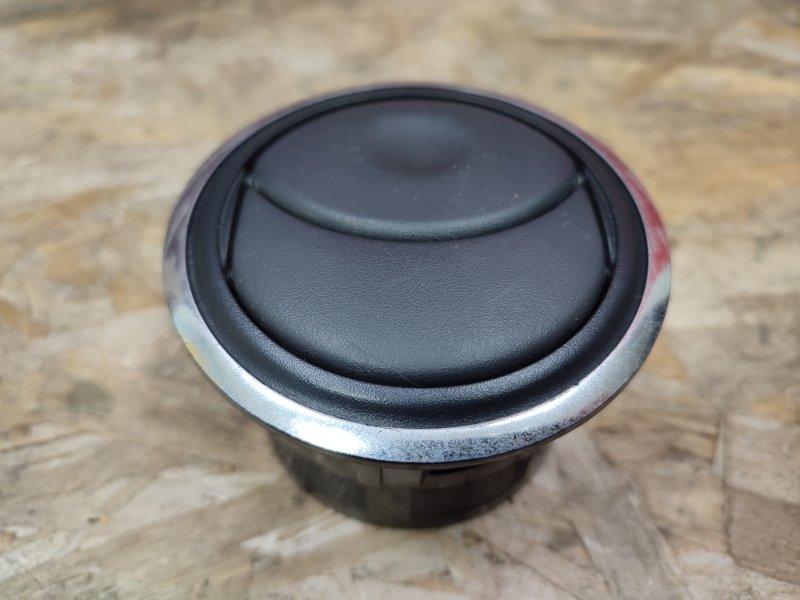 Воздушный дефлектор салона