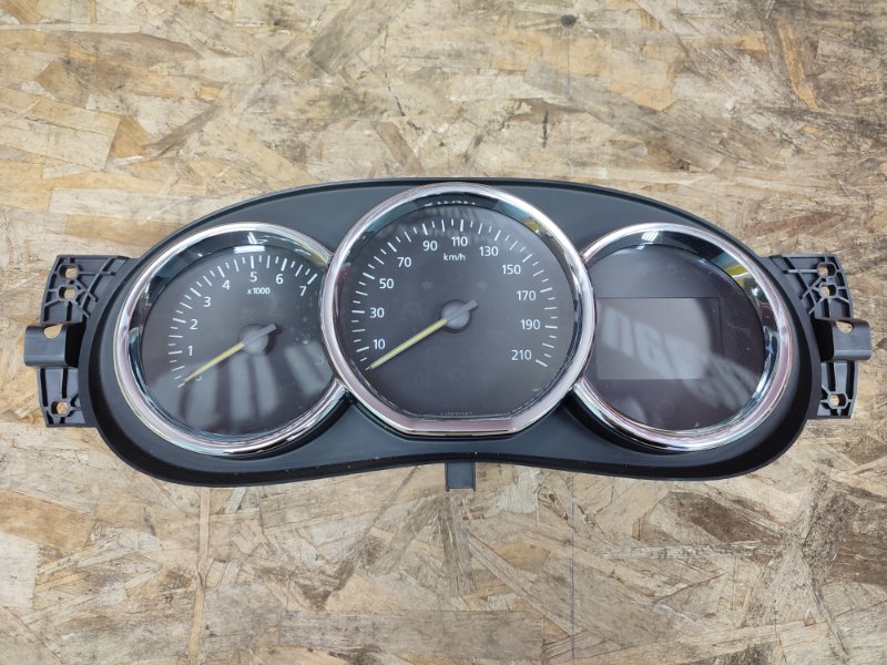 Щиток приборов