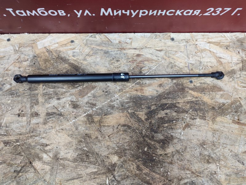 Амортизатор багажника