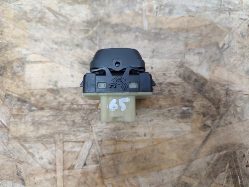 Кнопка стеклоподъемника