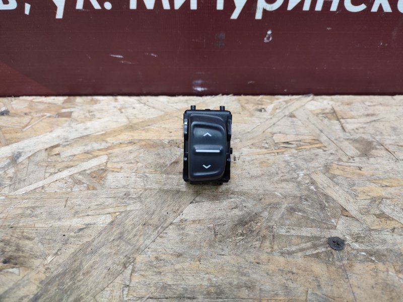 Кнопка стеклоподъемника