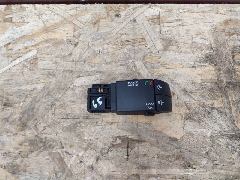 Джойстик управления магнитолой