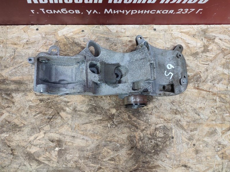 Кронштейн генератора