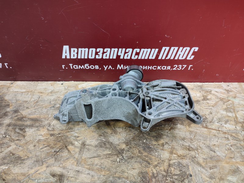 Кронштейн генератора