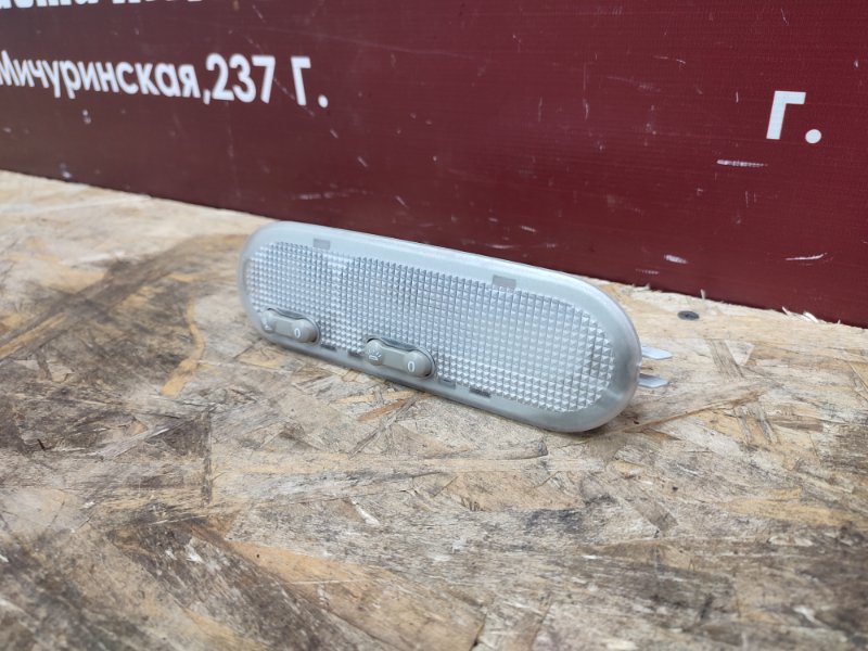 плафон освещения салона