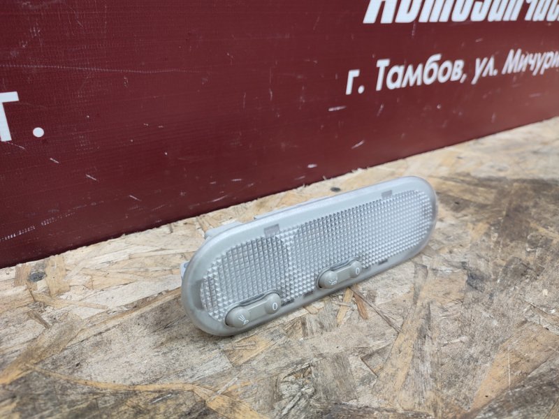 плафон освещения салона