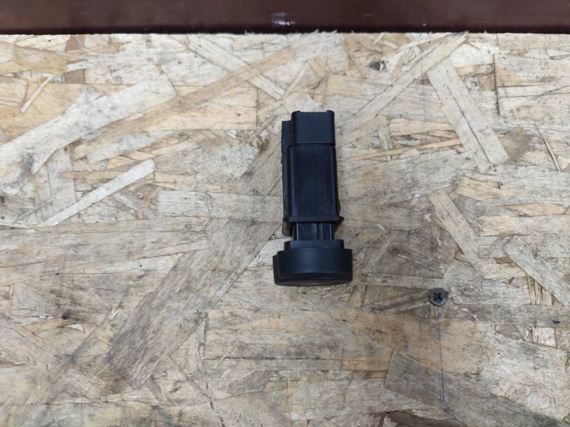 Кнопка аварийной сигнализации