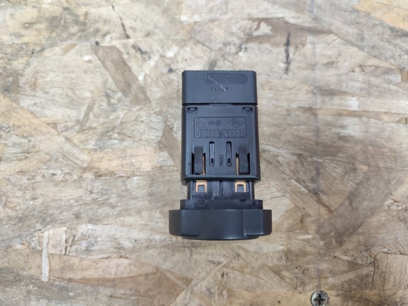 Кнопка аварийной сигнализации