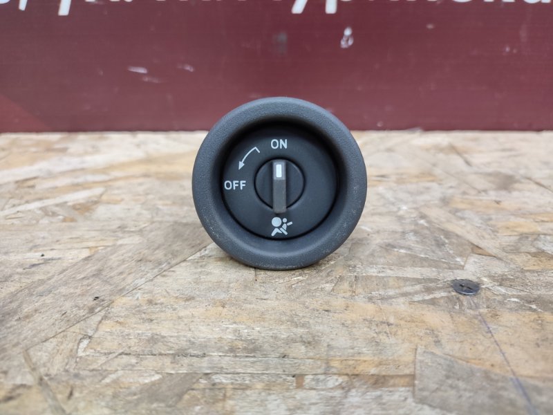 Выключатель подушки безопасности