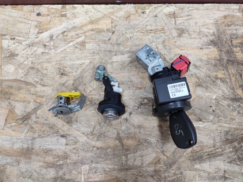 Комплект замков