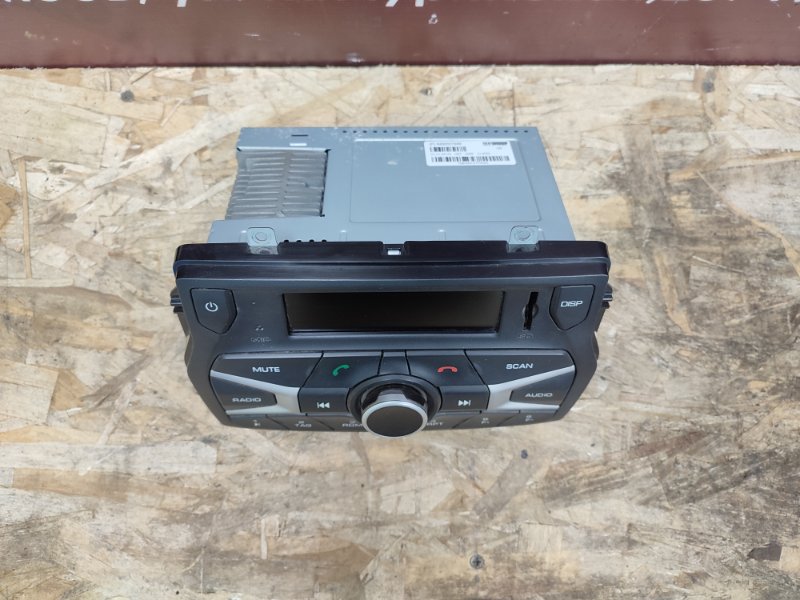 Магнитола штатная