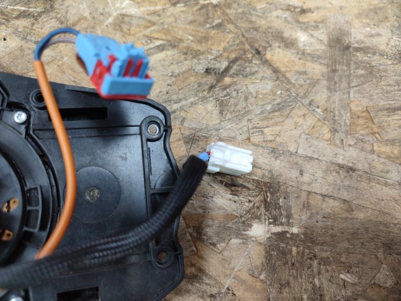 Подрулевой шлейф