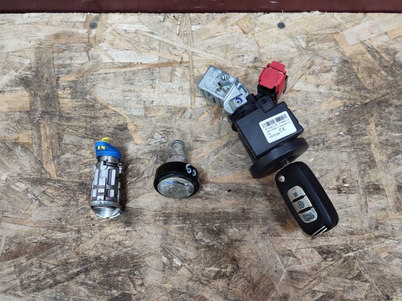 Комплект замков