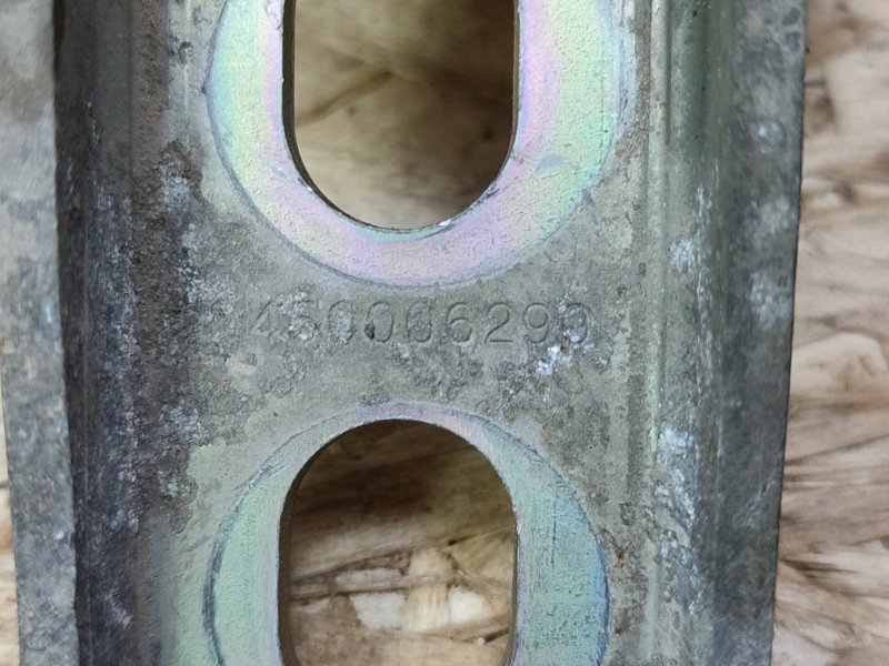 Опора двигателя