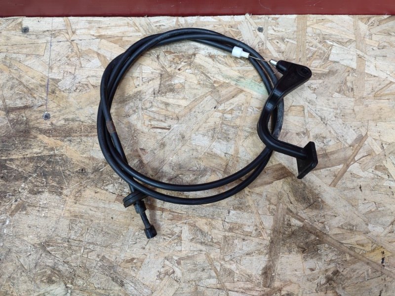 Ручка открывания капота