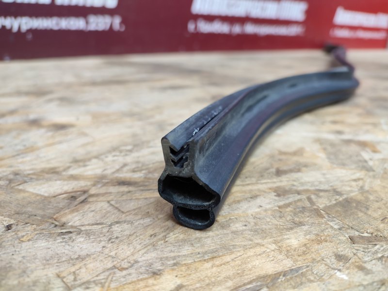 Уплотнитель жабо