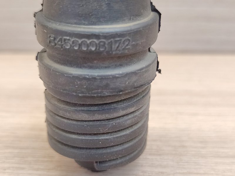 Отбойник капота